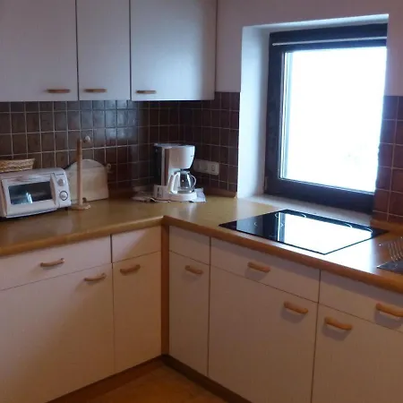Pleasant In With Garden Apartment *